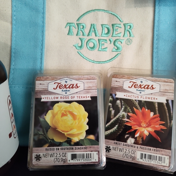 Trader Joe's Limited Edition Mini Pastel Canvas Tote & Bundle Of Texas Treats! - Picture 3 of 5